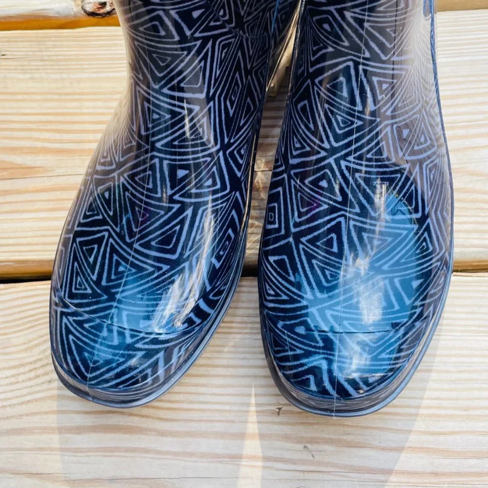 Toms waterproof rain